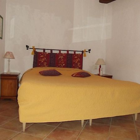 Domaine Saint Victor Hotel La Tour-dʼAigues Esterno foto